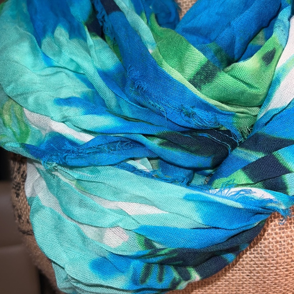 Infinity/Loop Scarf - Picture 6 of 6